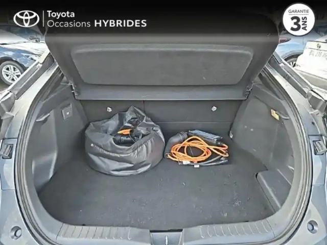 Toyota C-Hr 2.0 hybride rechargeable 225ch design my25 — photo 6