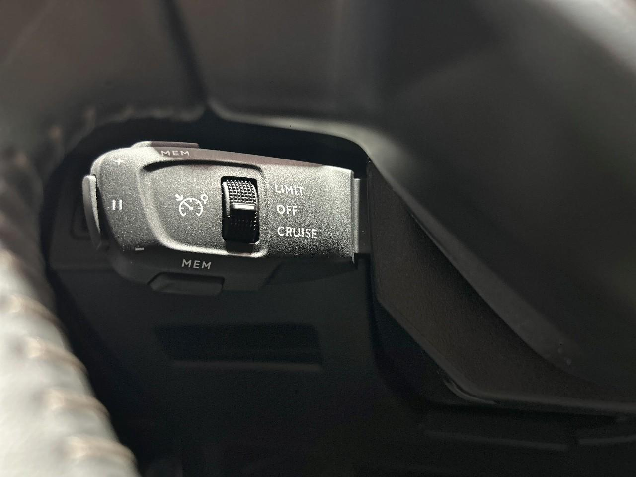 Peugeot 5008 hybrid 136 e-dcs6 active pack — photo 20