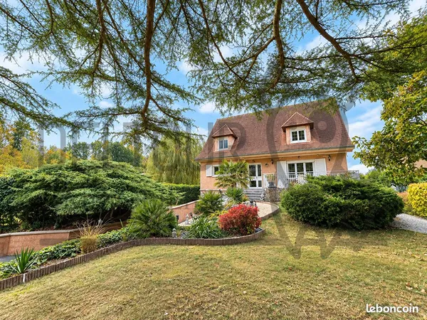 Maison 7 pièces 208 m²