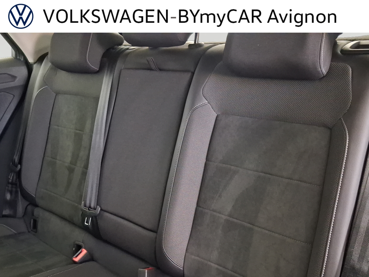 Volkswagen T-Roc 1.5 TSI EVO 150 Start/Stop DSG7 — photo 24