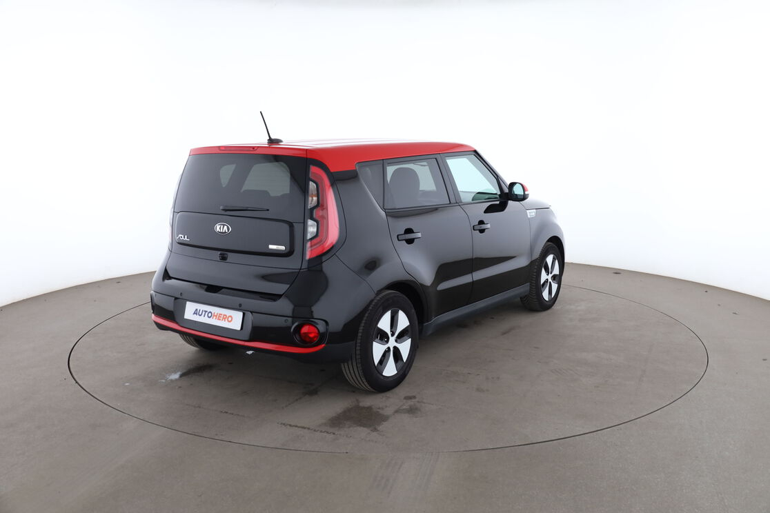 Kia Soul EV 27 kW Ultimate Auto — photo 5