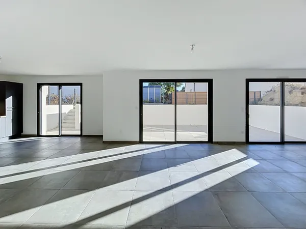 NESTENN Muzillac vous présente cette belle maison neuve de 139 m², idéalement située dans un lotisse