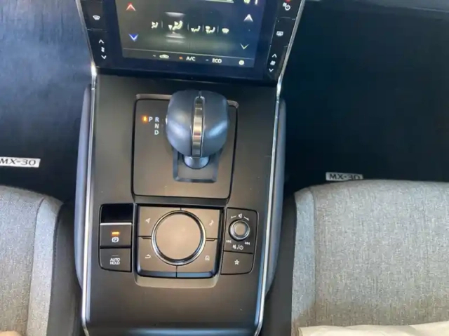 Mazda Mx-30 e-skyactiv ev 145ch prime-line 2022 — photo 8