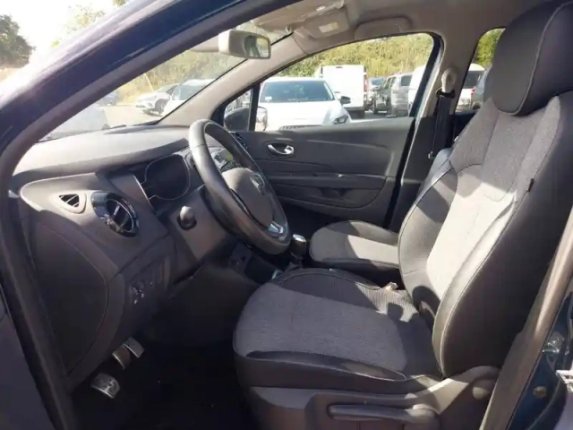 Renault Captur tce 130 fap — photo 40