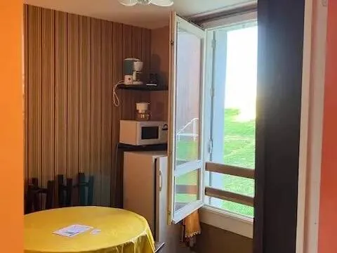 Studio 1 pièce 16 m²