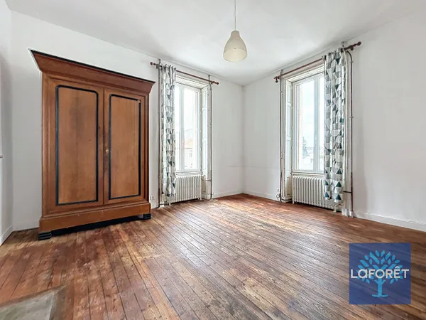 Maison 10 pièces 173 m²