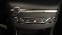 Peugeot 308 1.5 BlueHDi 100ch E6.c S&S Active Business — photo 26
