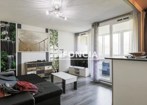 À ACHETER - GRENOBLE (38100) - T2 52 m² + LOGGIA + CAVE + PARKING - IDÉAL INVESTISSEUR