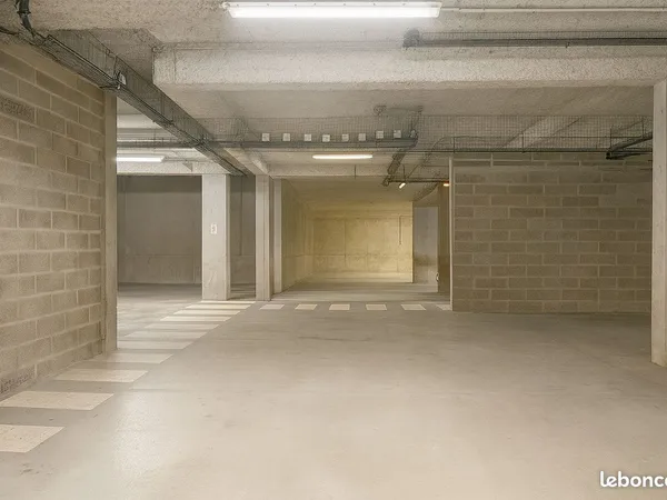 Entrepôt 83 m² MALAKOFF