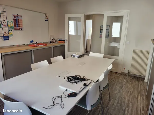 Local en Rez-de- chaussée 3 pièces 62m²