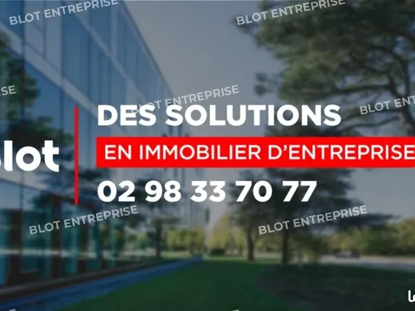 Local industriel 2 071 m²