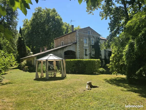 Moulin 7 pièces 220 m²