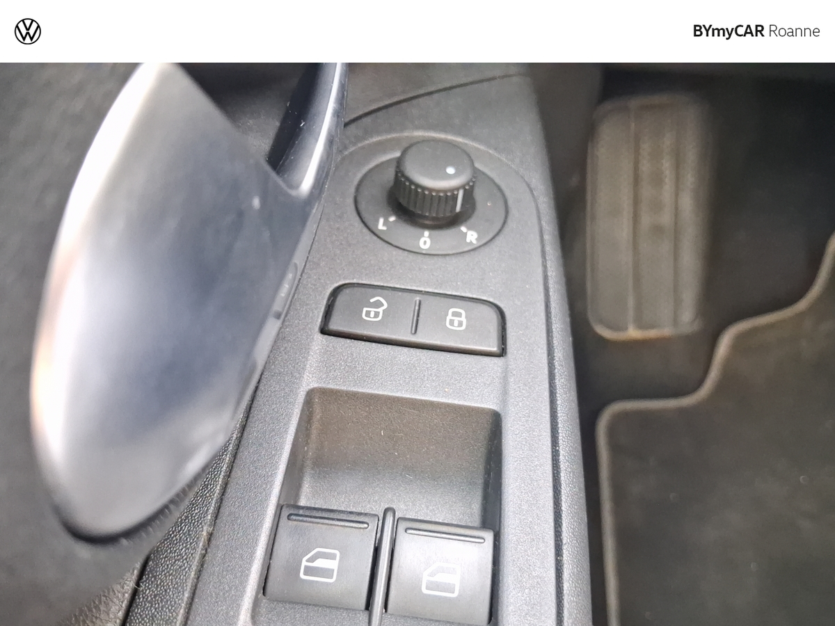 Volkswagen e-UP Electrique — photo 23