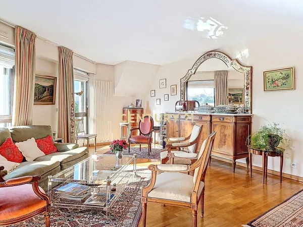 Appartement 3 pièces 111 m²