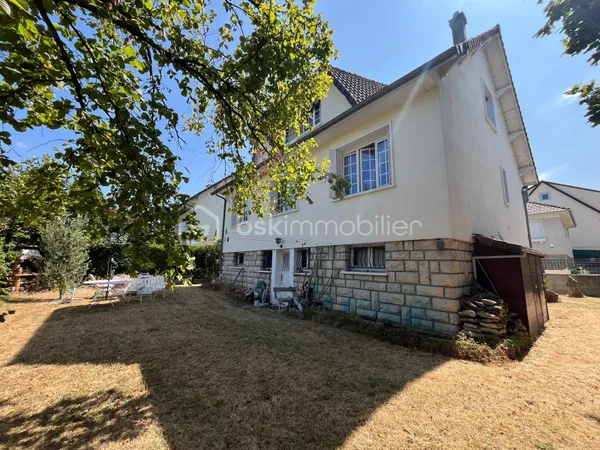Maison 8 pièces 178 m²