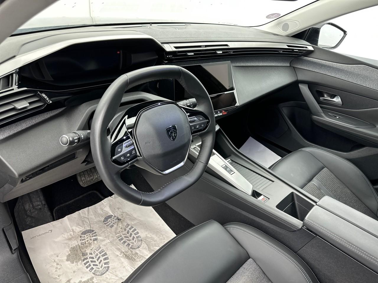 Peugeot 308 sw puretech 130ch s&s eat8 allure pack — photo 8