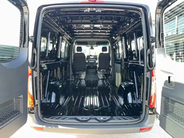 Mercedes Sprinter fgn 315 cdi 37 3.5t rwd 9g-tronic — photo 84