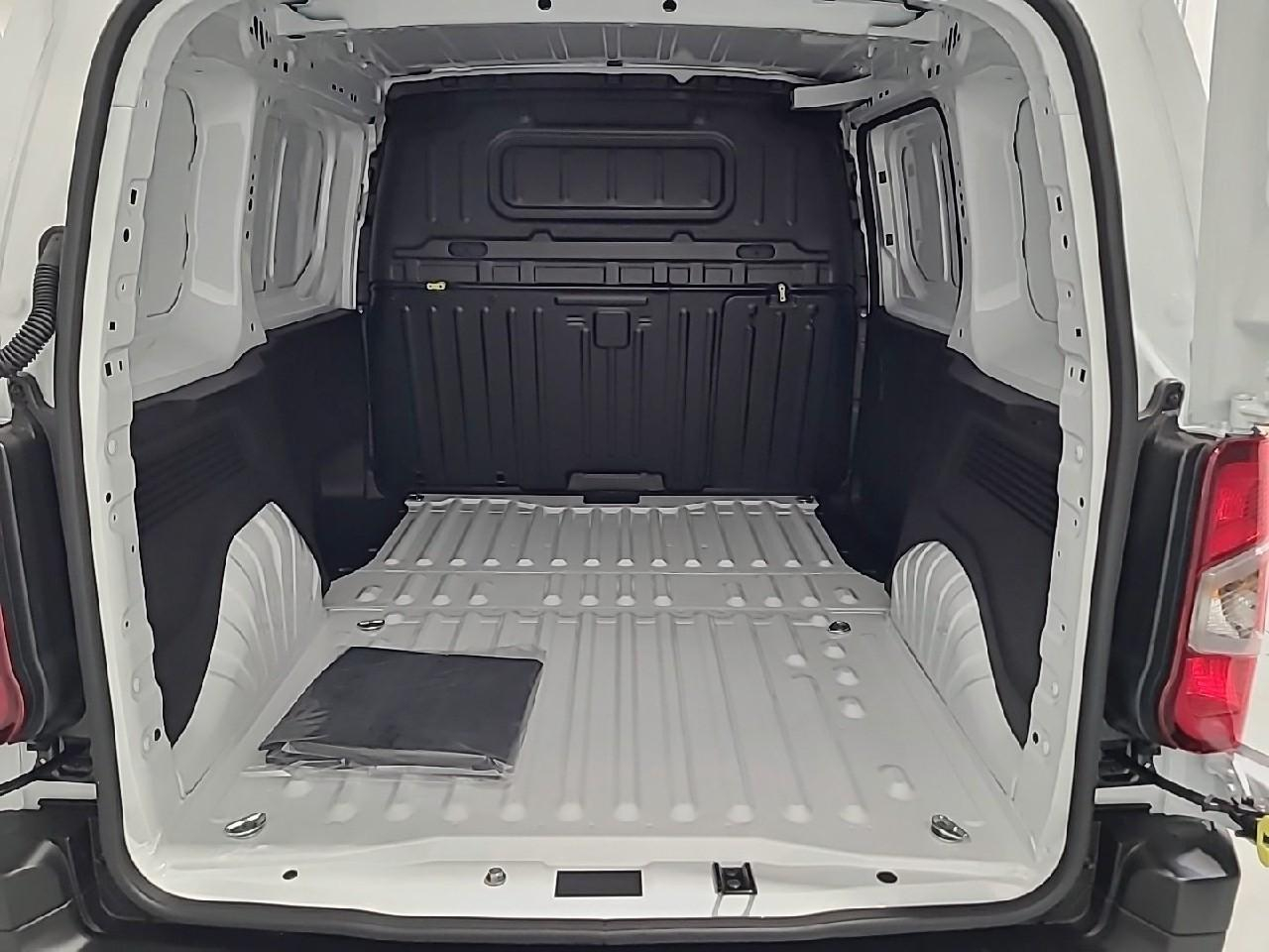 Citroën Berlingo van m diesel 100 ch manuelle — photo 14