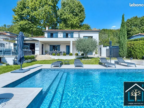 Villa 6 pièces 161 m²