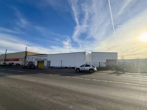 Local commercial 85 m²