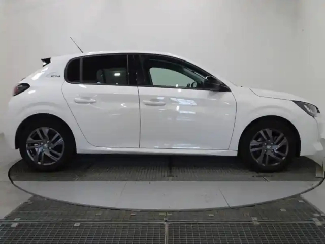 Peugeot 208 1.2 puretech 100ch s&amp;s style 118g — photo 5