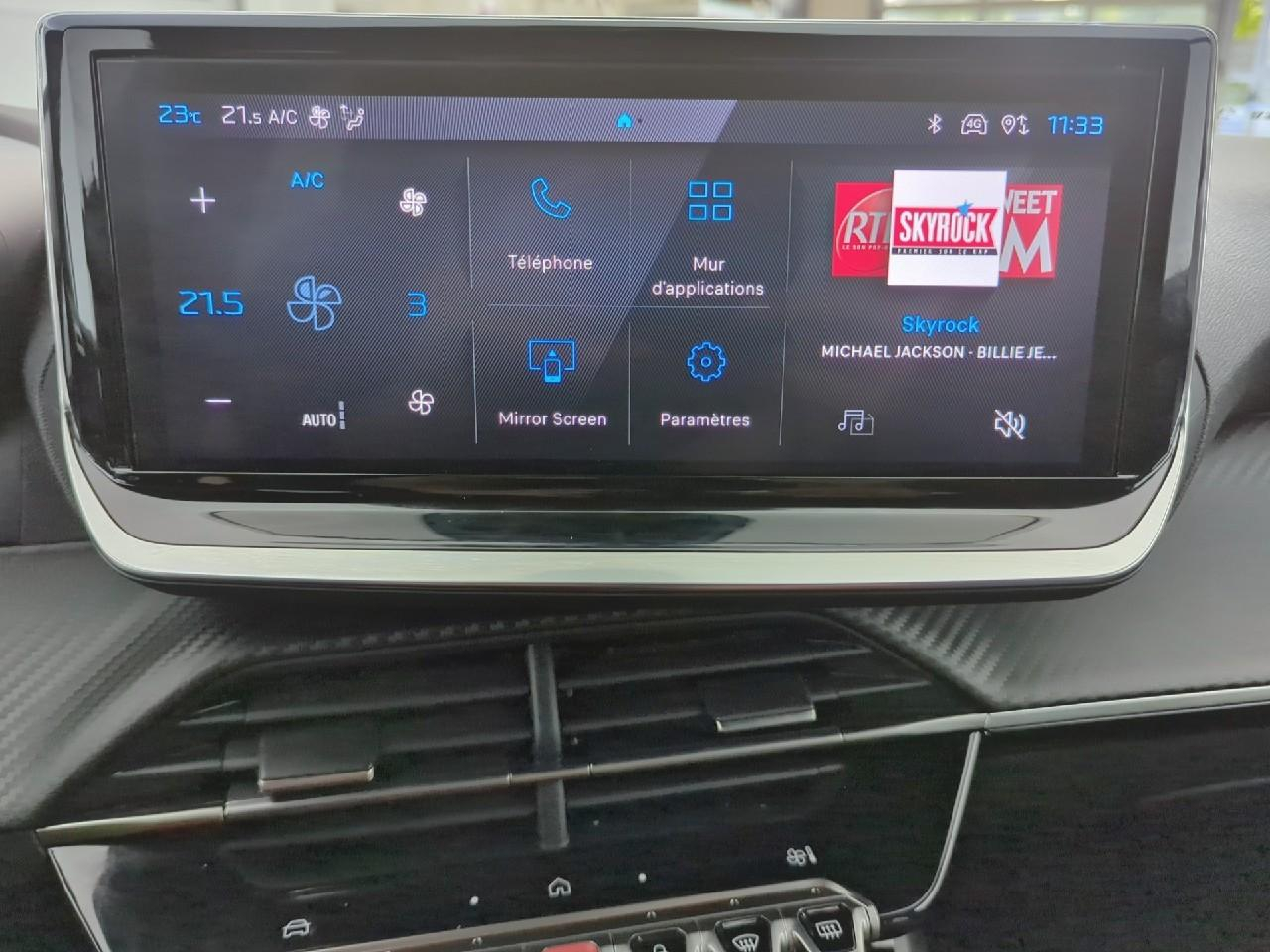 Peugeot 2008 hybrid 145 ch e-dcs6 allure — photo 17