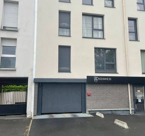 Parking 13 m²