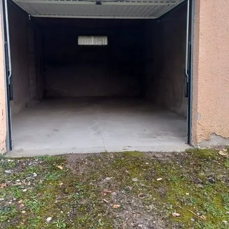 Garage - box à louer