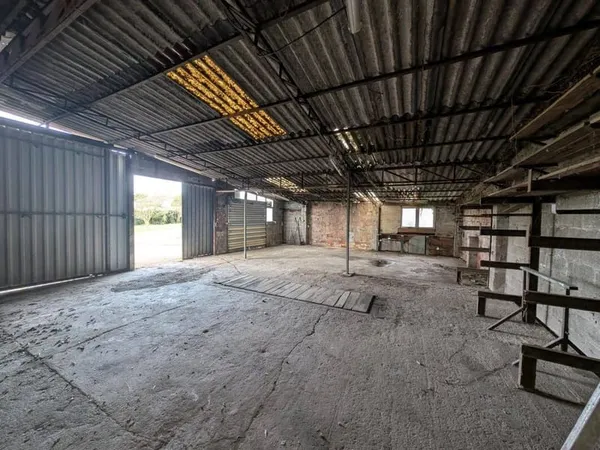 Local 140 m²