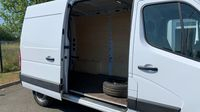 Renault Master F3500 L2H2 2.3 Blue dCi 135ch Confort — photo 13