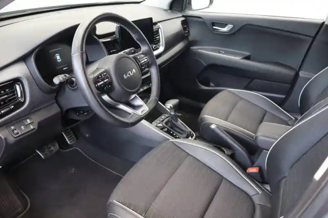 Kia Stonic 1.0 t-gdi 100 ch dct7 — photo 45
