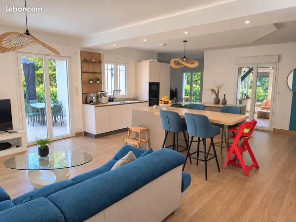 BALLAN-MIRÉ - Maison lumineuse de 168 m² - 5 chambres - Terrain arboré de 2 030 m² - Sous-sol comple
