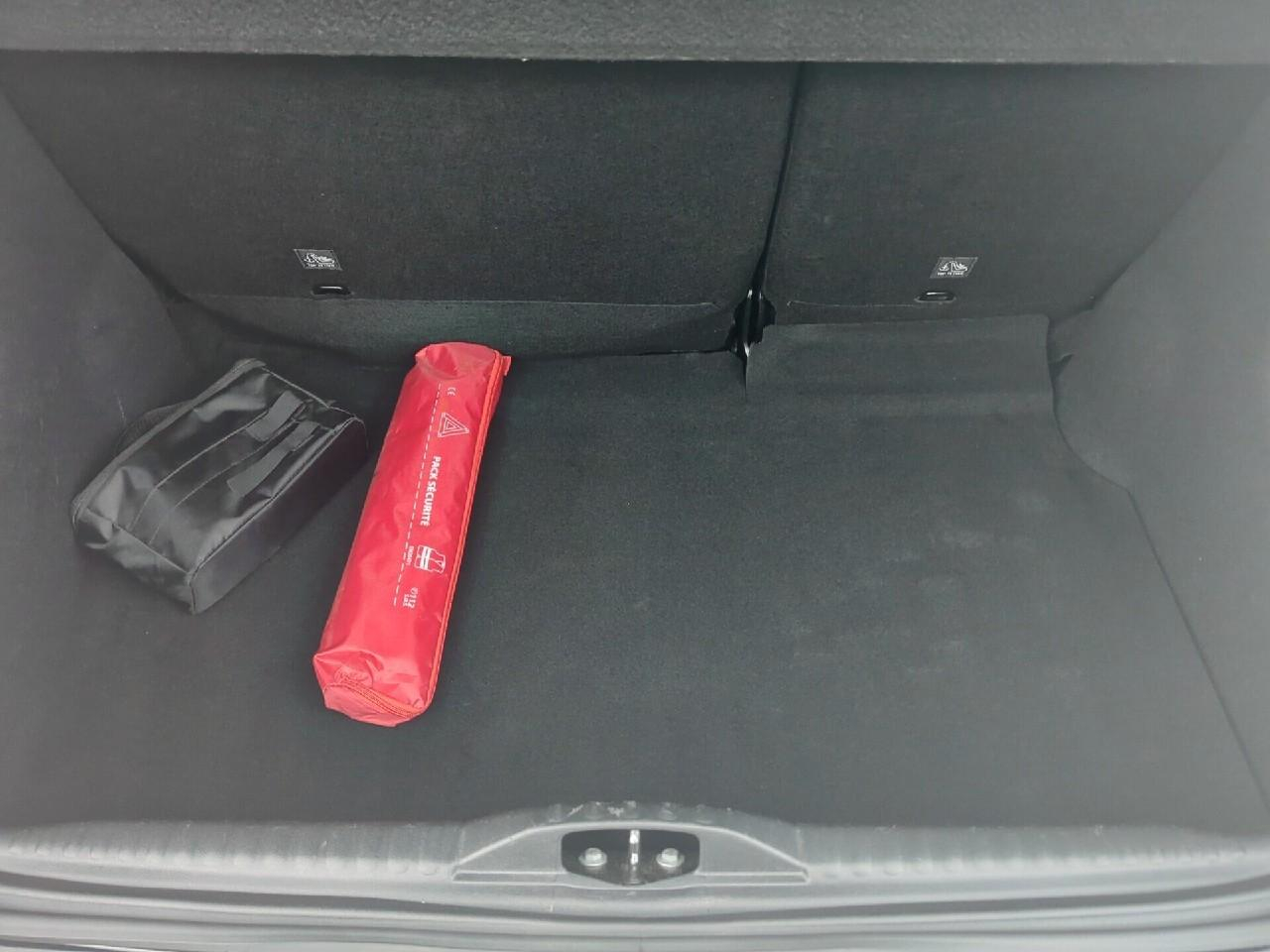 Citroën C3 puretech 83 ch bvm5 you — photo 6