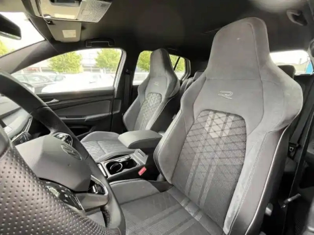 Volkswagen Golf 1.5 etsi opf 130 dsg7 — photo 6
