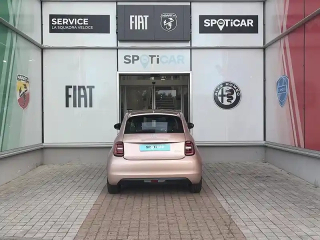 Fiat 500 3+1 e 118ch my23 — photo 4