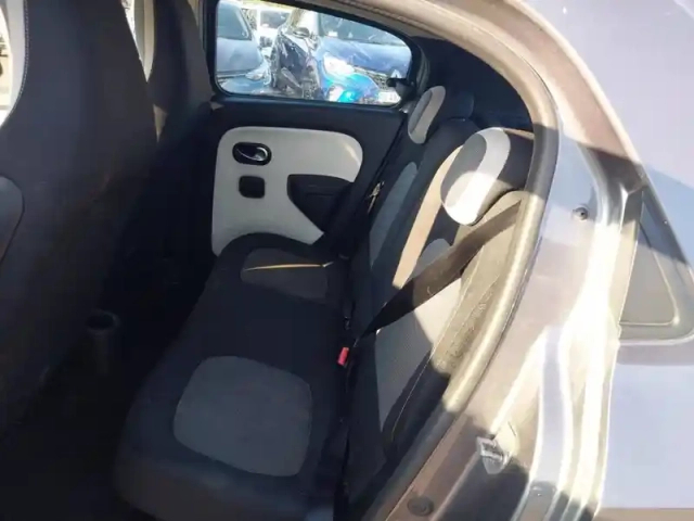 Renault Twingo iii sce 65 — photo 15