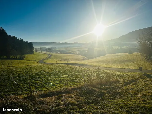Chambre meublée - ferme comtoise rénovée - frontière suisse