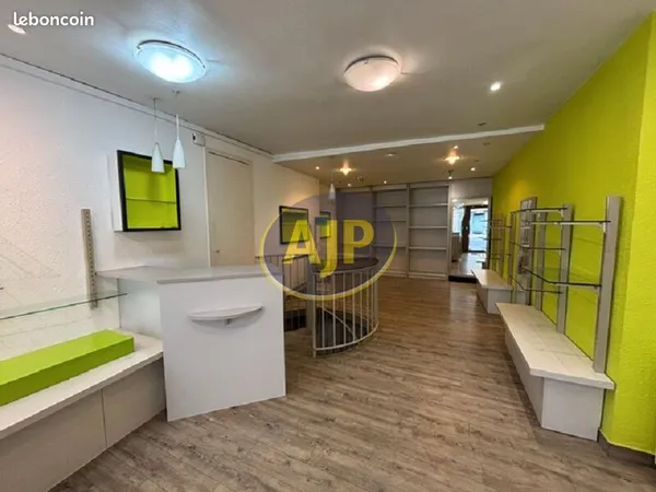 Local commercial 32 m² PONTIVY