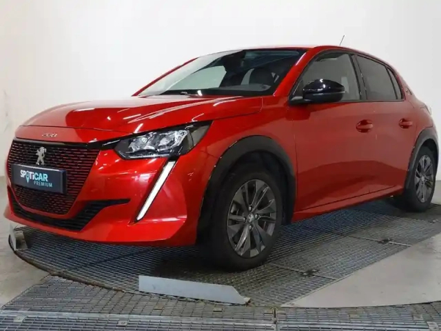 Peugeot 208 e- 136ch allure pack