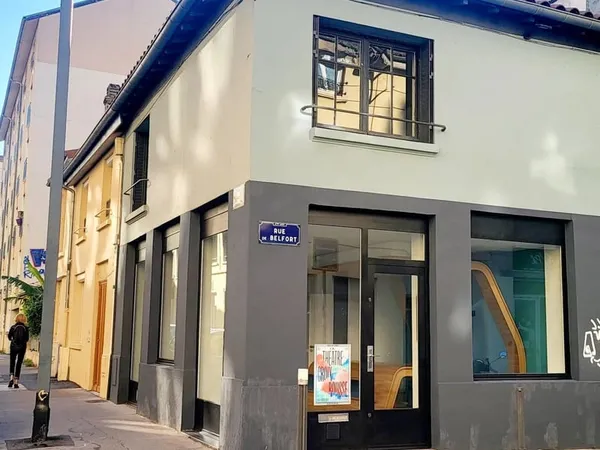 Local commercial en duplex