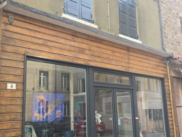 maison triplex renovée toute équipée trés bien placée