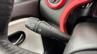 Renault Twingo 1.0 SCe 65ch Equilibre — photo 27