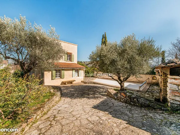 Maison 5 pièces 186 m²