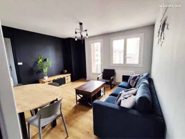 Chambre en colocation 3 personnes - Appartement entièrement rénové, lumineux et sécurisé