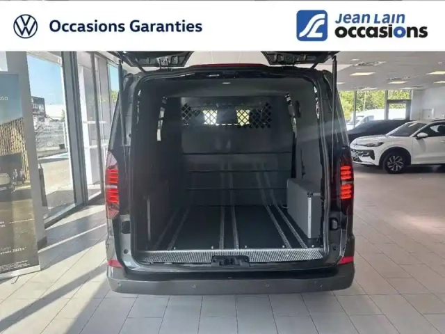 Volkswagen Transporter van l1h1 2.0 tdi 150 bva8 4motion — photo 23