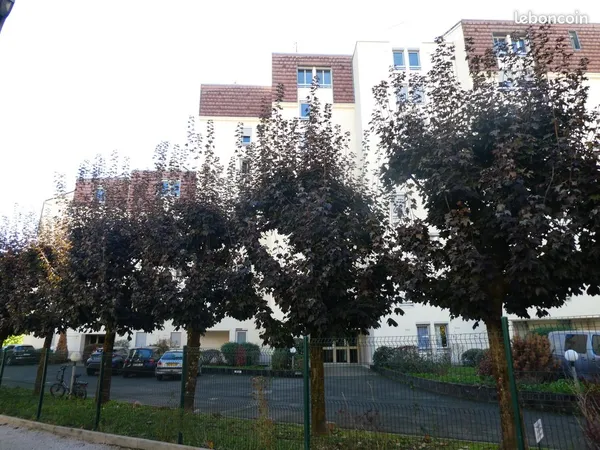 Quartier Denfer Rochereau résidence de standing Appartement T5 5ème et dernier étage garage double