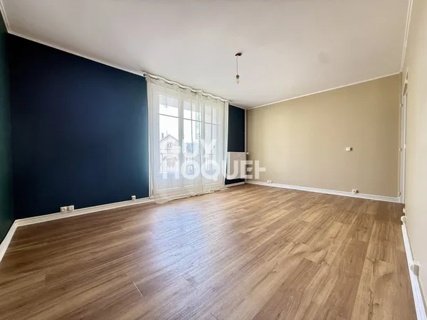 Appartement de type 3 avec balcon - Secteur Saint Rémi