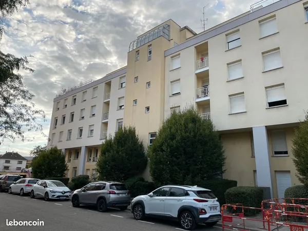 Appartement 3 pièces 67m2, balcon, parking