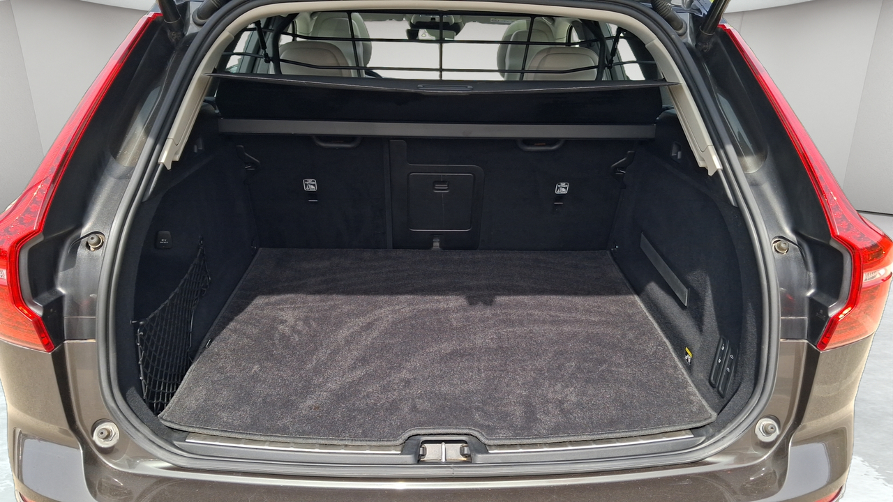 Volvo XC60 D5 AWD 235 ch Geartronic 8 — photo 13