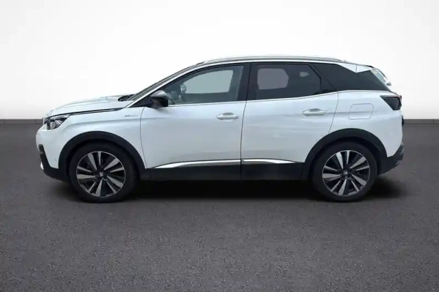 Peugeot 3008 hybrid4 300 e-eat8 — photo 57